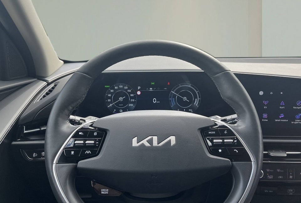 Kia Niro 64 EV Access Plus 5d
