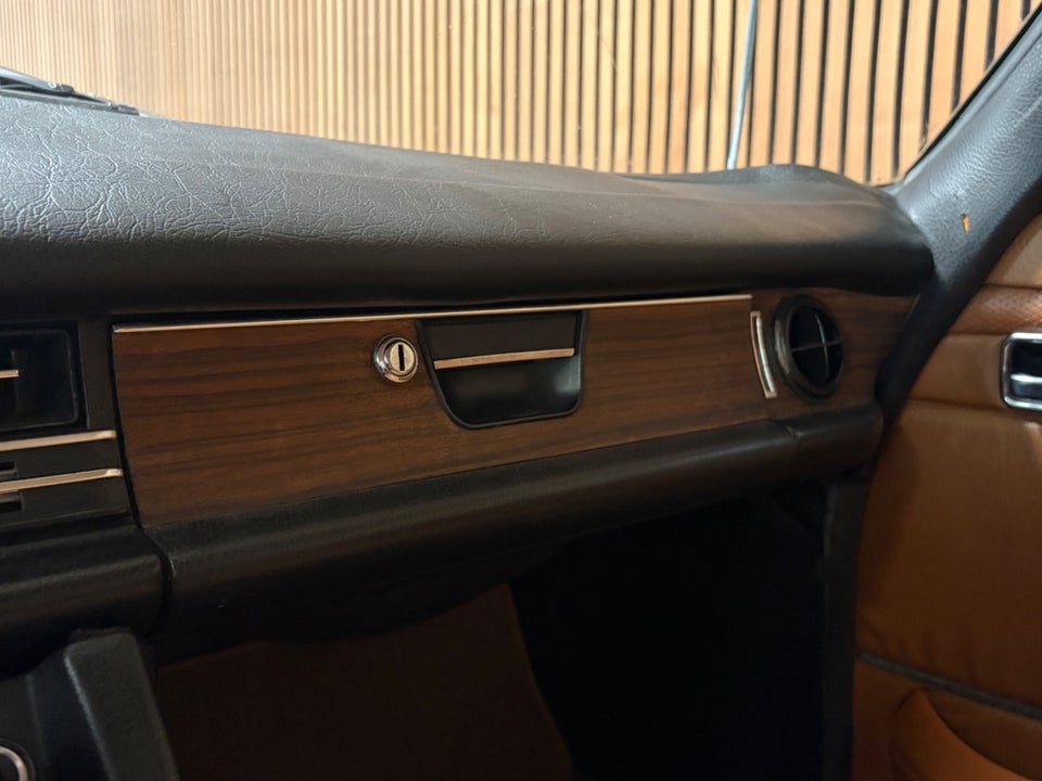 Mercedes 250 CE 2,5 Coupé aut. 2d