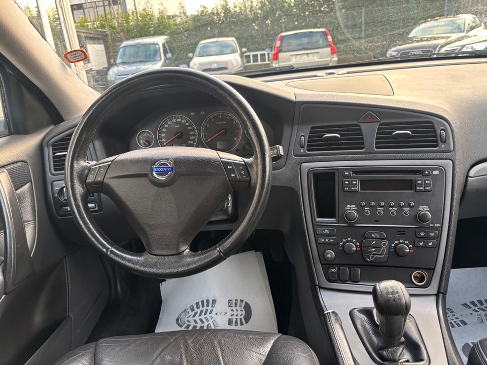 Volvo V70 2,4 140 5d