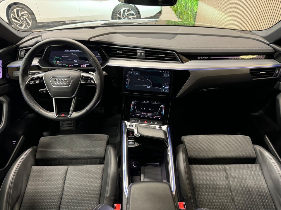 Audi e-tron 55 S-line Sportback quattro 5d