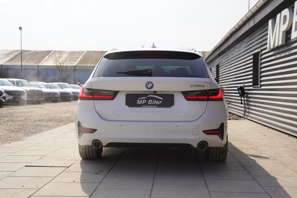 BMW 330e 2,0 Touring Sport Line aut. 5d