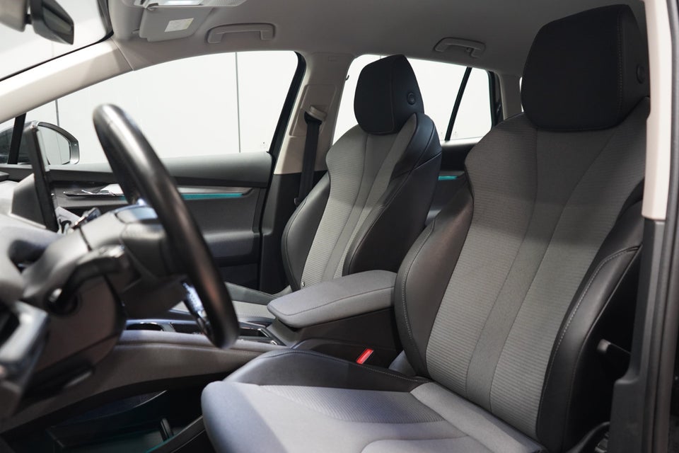 Skoda Enyaq 60 iV Loft 5d