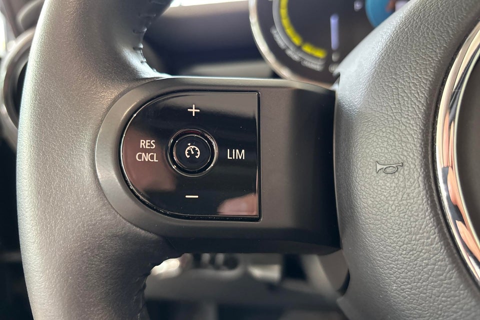 MINI Cooper SE Edition Premium Plus 3d