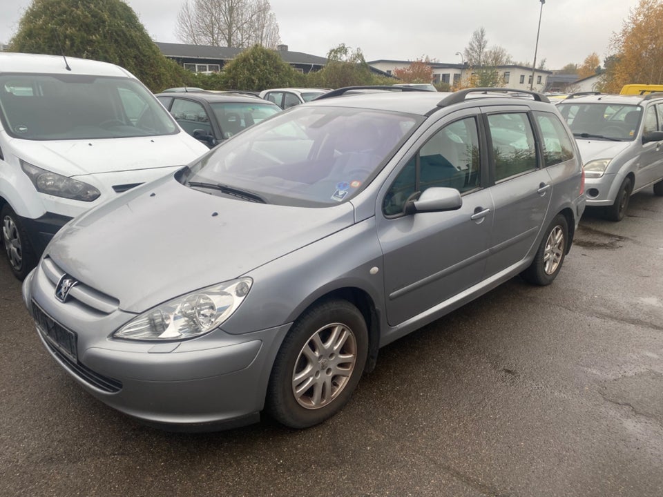 Peugeot 307 1,6 XR stc. 5d