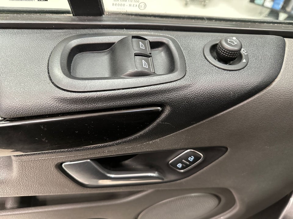 Ford Transit Custom 320L 2,0 TDCi 185 Sport aut.