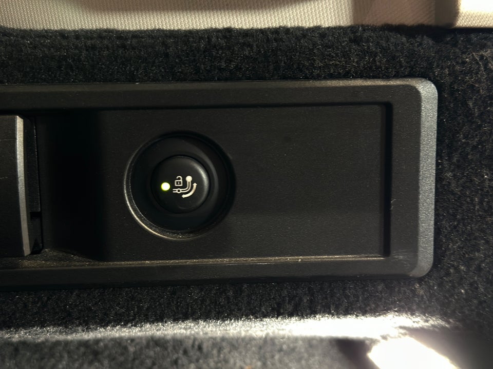 BMW 320d 2,0 Touring Advantage aut. 5d