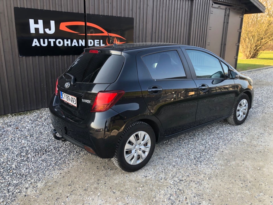 Toyota Yaris 1,0 VVT-i T1 5d