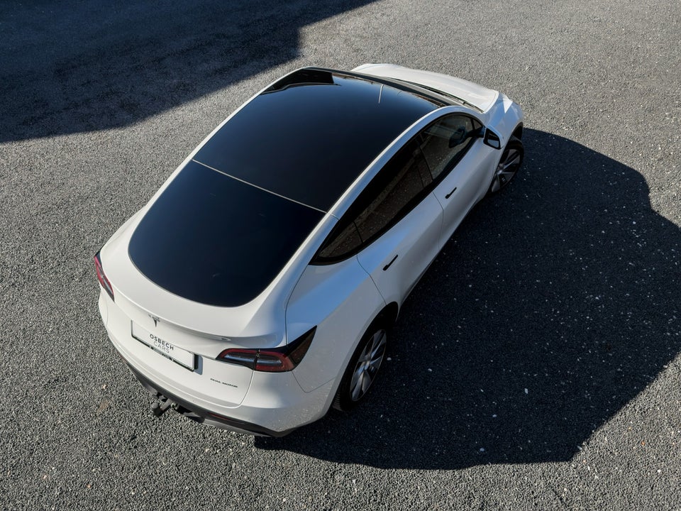 Tesla Model Y Long Range AWD 5d