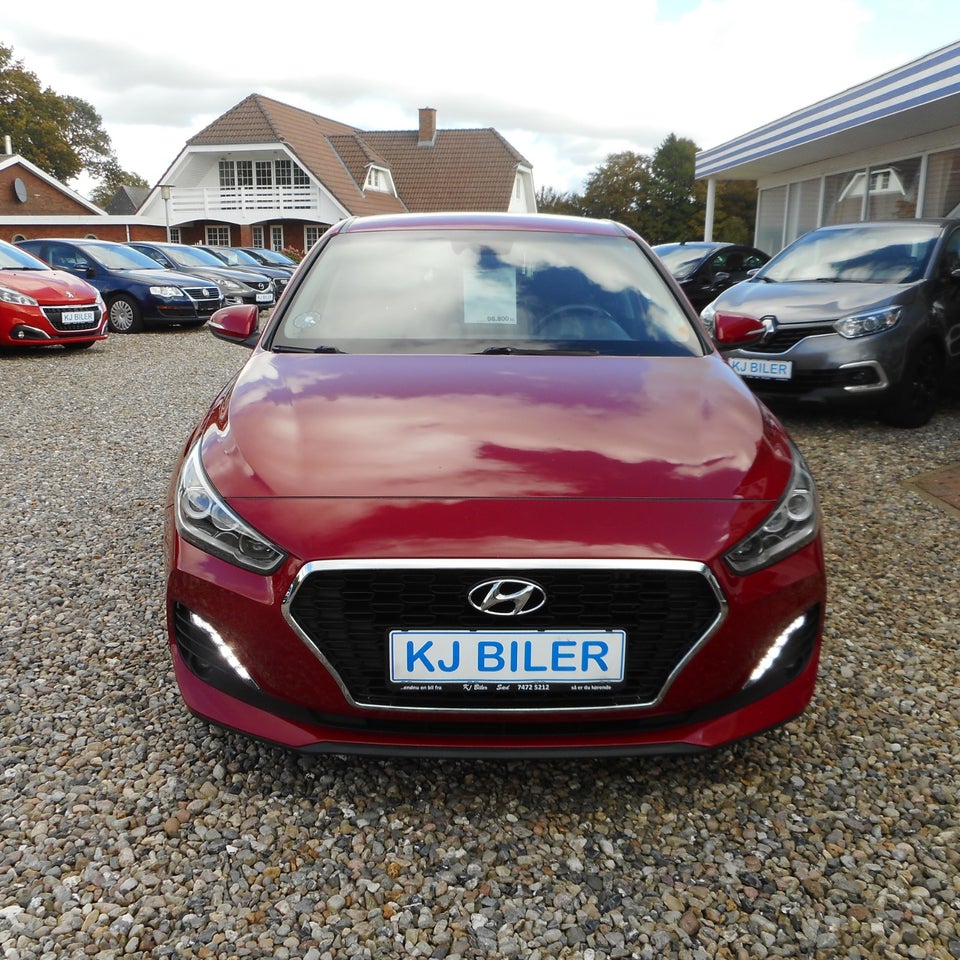 Hyundai i30 1,6 CRDi 136 Premium DCT 5d