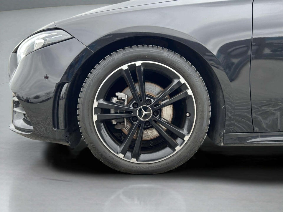 Mercedes A200 1,3 AMG Line aut. 5d