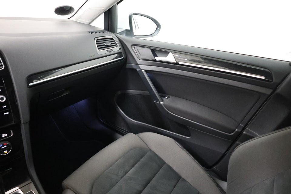 VW Golf VII 1,4 TSi 150 Highline Variant DSG 5d