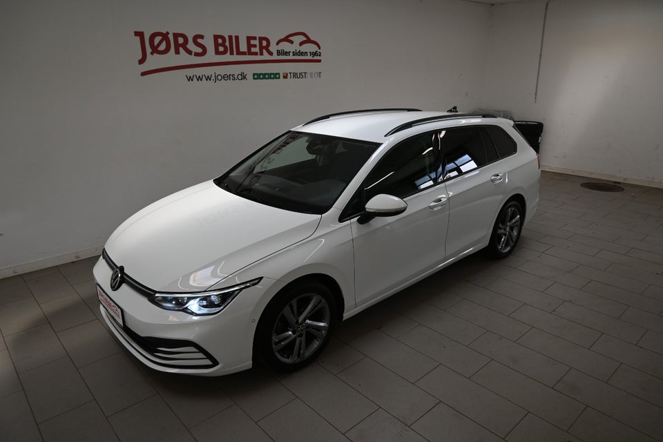 VW Golf VIII 1,5 eTSi 130 Life Variant DSG 5d