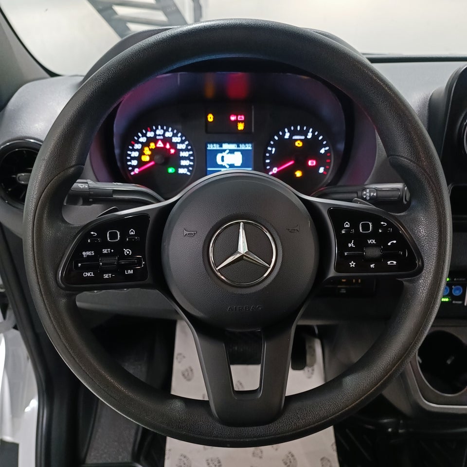 Mercedes Sprinter 317 2,0 CDi A3 Db.Kab aut. RWD 4d