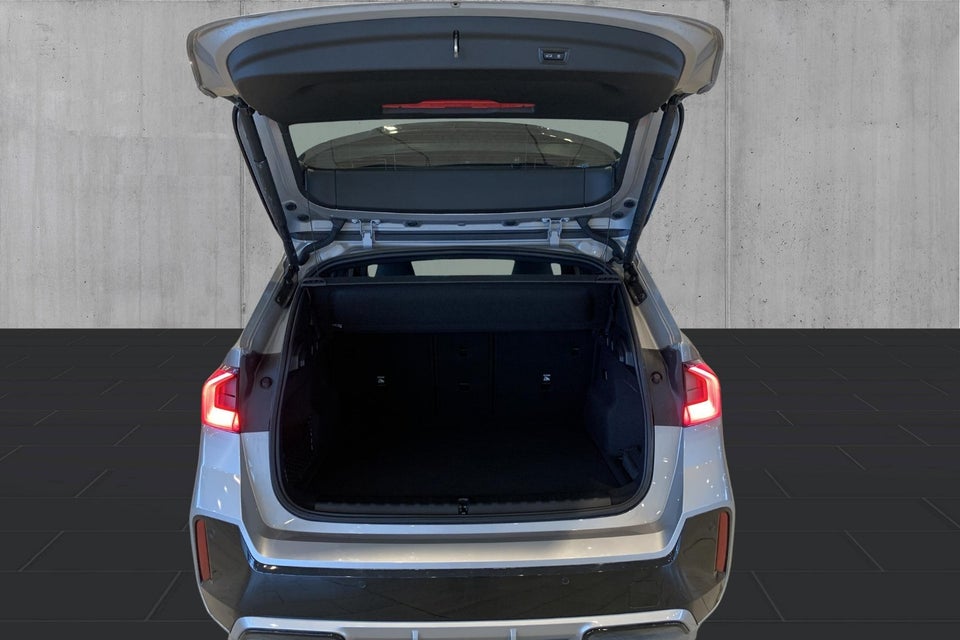 BMW iX1 eDrive20 M-Sport 5d