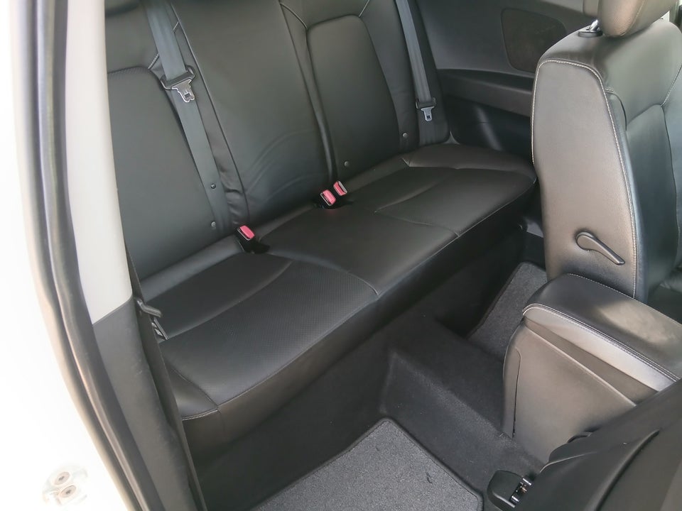 Kia Ceed 1,6 CRDi Sport 5d