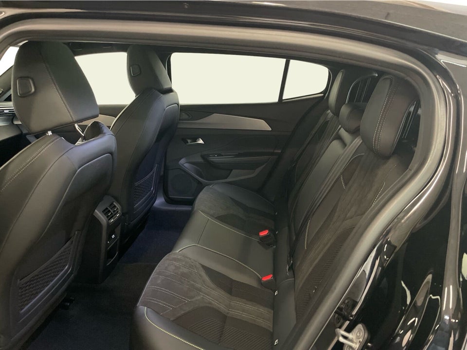Peugeot e-408 58 GT 5d