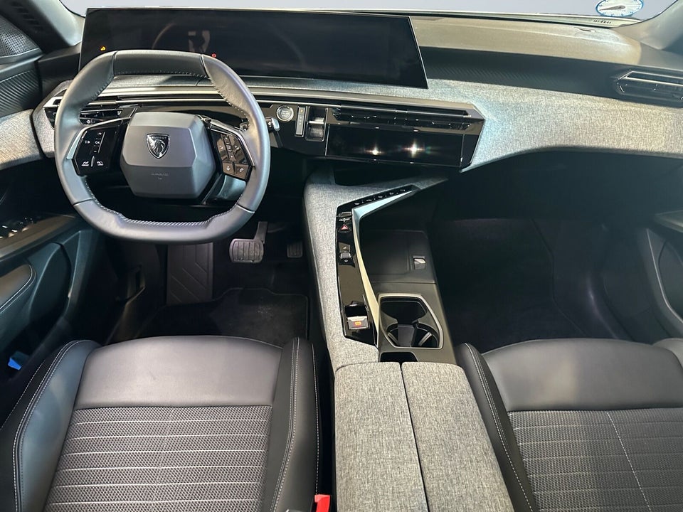 Peugeot e-3008 77 Allure 5d