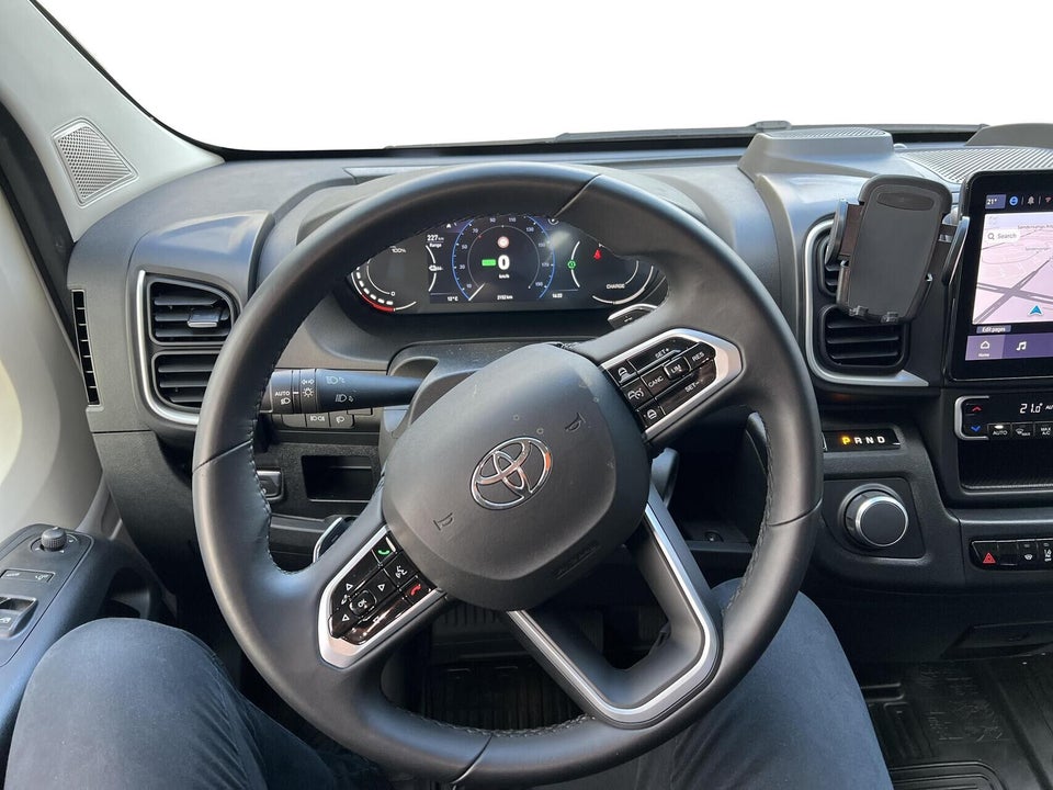 Toyota ProAce Max 110 Comfort Master Kassevogn L3H2