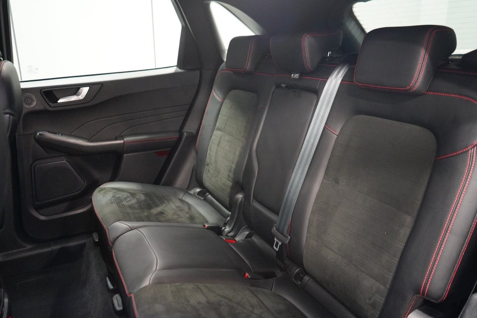 Ford Kuga 2,5 PHEV ST-Line X CVT 5d