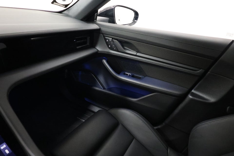 Porsche Taycan 4S Performance+ 4d