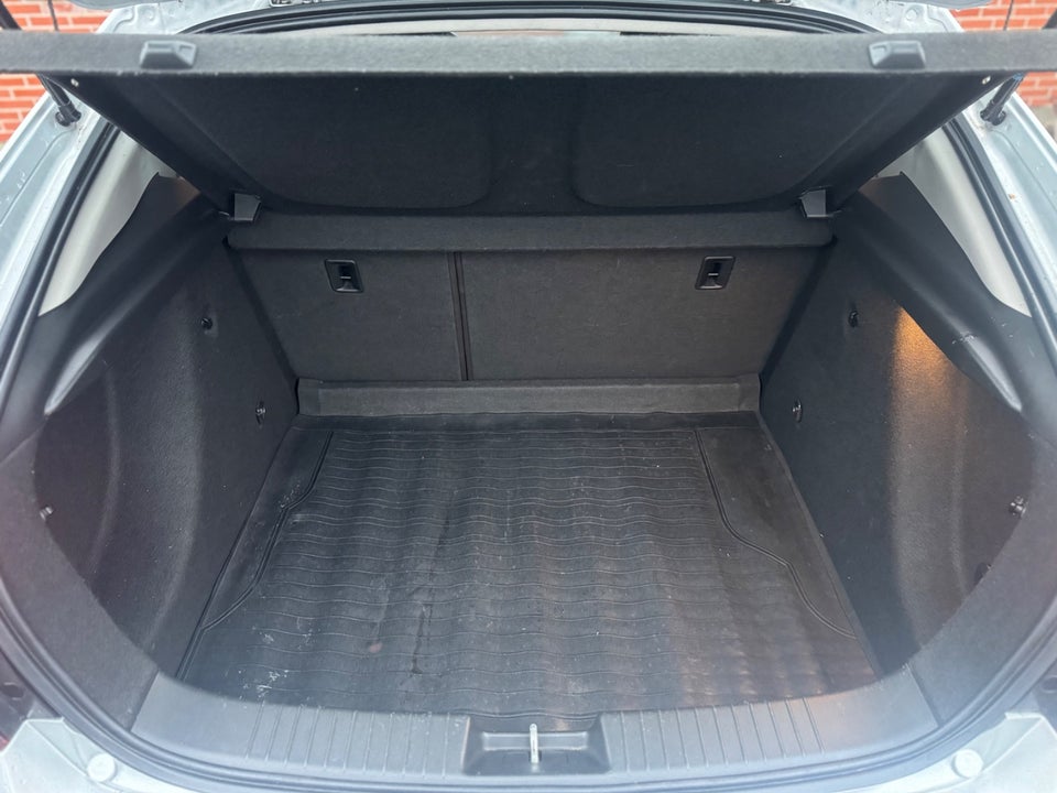 Chevrolet Cruze 1,8 LT 5d