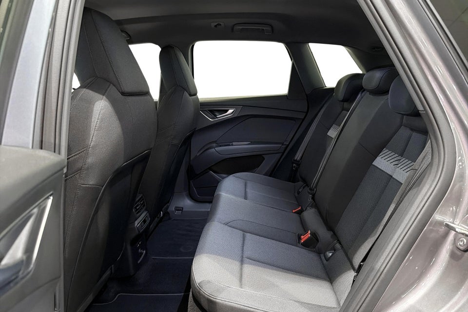 Audi Q4 e-tron 45 Progress 5d