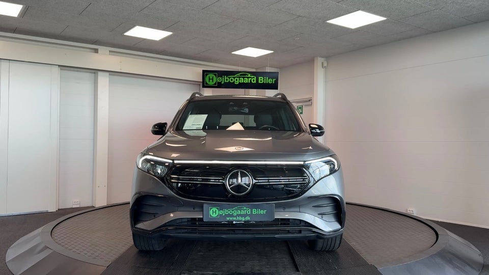 Mercedes EQB250 AMG Line 5d