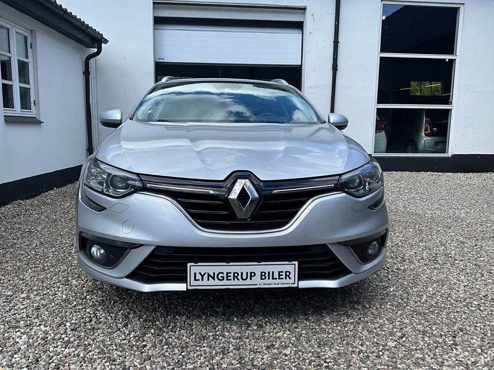 Renault Megane IV 1,2 TCe 130 Zen Sport Tourer 5d