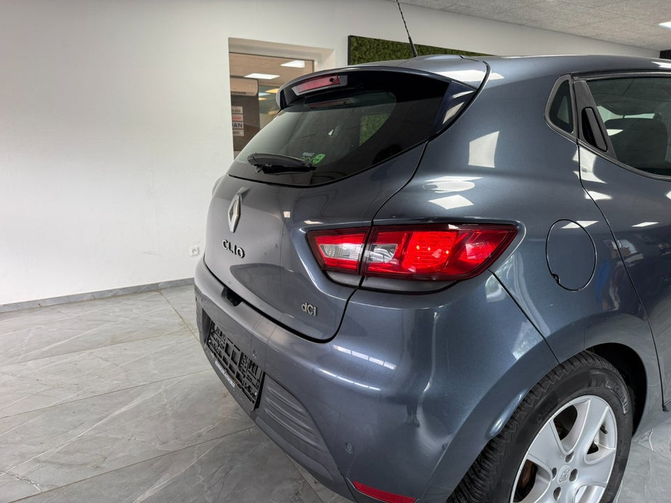 Renault Clio IV 1,5 dCi 90 Limited 5d