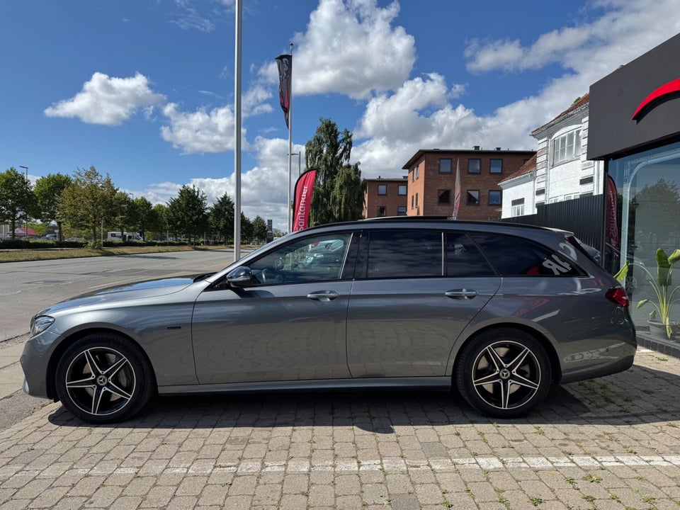 Mercedes E300 de 2,0 AMG Line Night Edition stc. aut. 5d