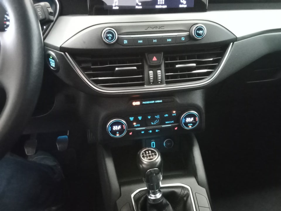 Ford Focus 1,0 EcoBoost Titanium 5d