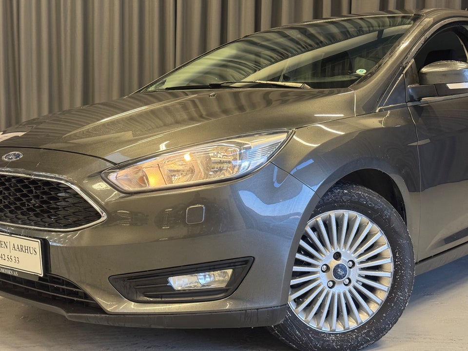 Ford Focus 2,0 TDCi 150 Business stc. 5d