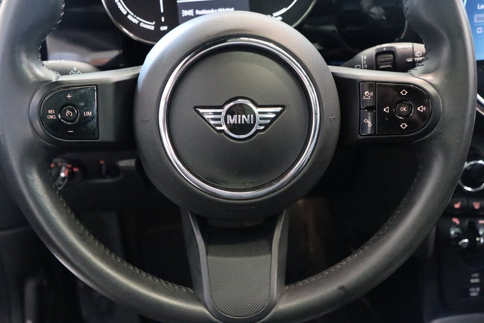 MINI Cooper SE Camden Edition 3d