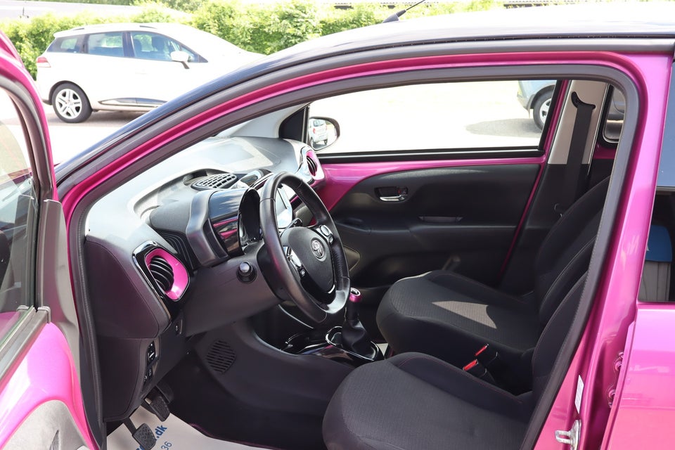 Toyota Aygo 1,0 VVT-i x-pression 5d
