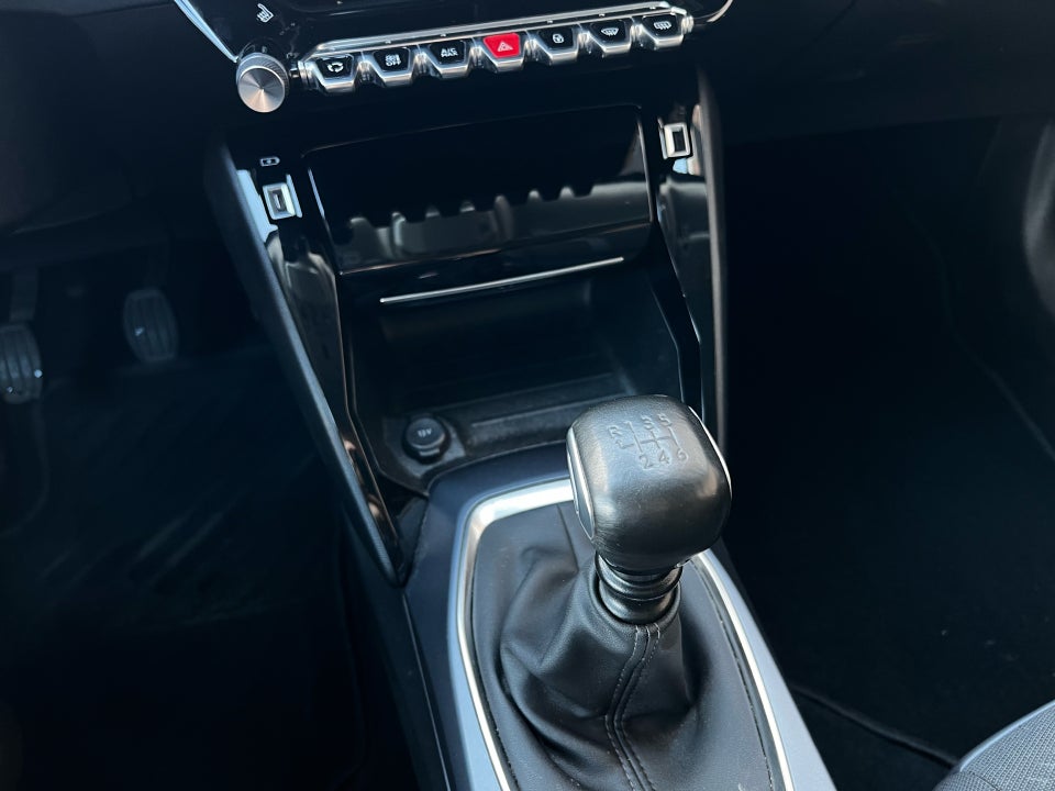 Peugeot 2008 1,5 BlueHDi 100 Edition:210+ 5d