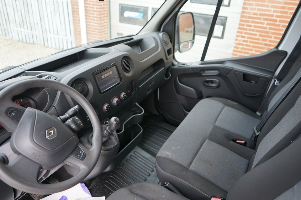 Renault Master III T35 2,3 dCi 145 L3 Db.Kab m/lad 4d