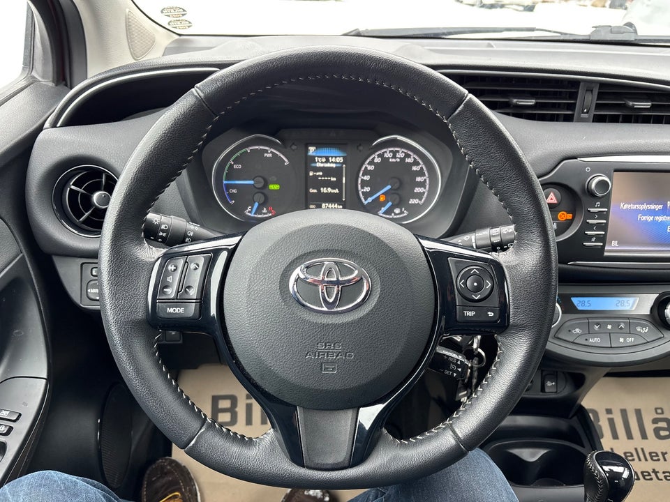 Toyota Yaris 1,5 Hybrid H1 e-CVT 5d