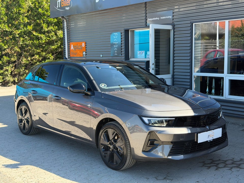 Opel Astra-e 54 GS 5d