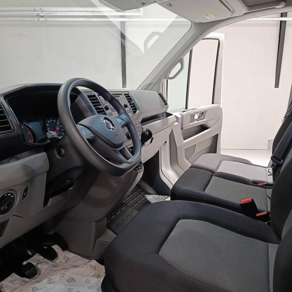 VW Crafter 35 2,0 TDi 140 Kassevogn L3H2