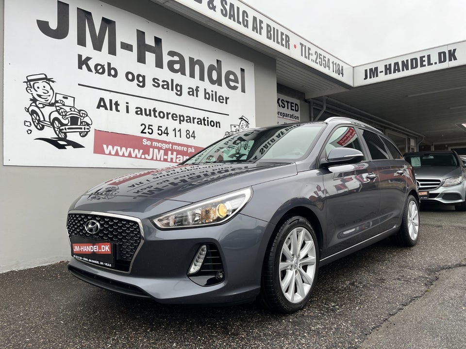 Hyundai i30 1,6 CRDi 110 Premium stc. 5d