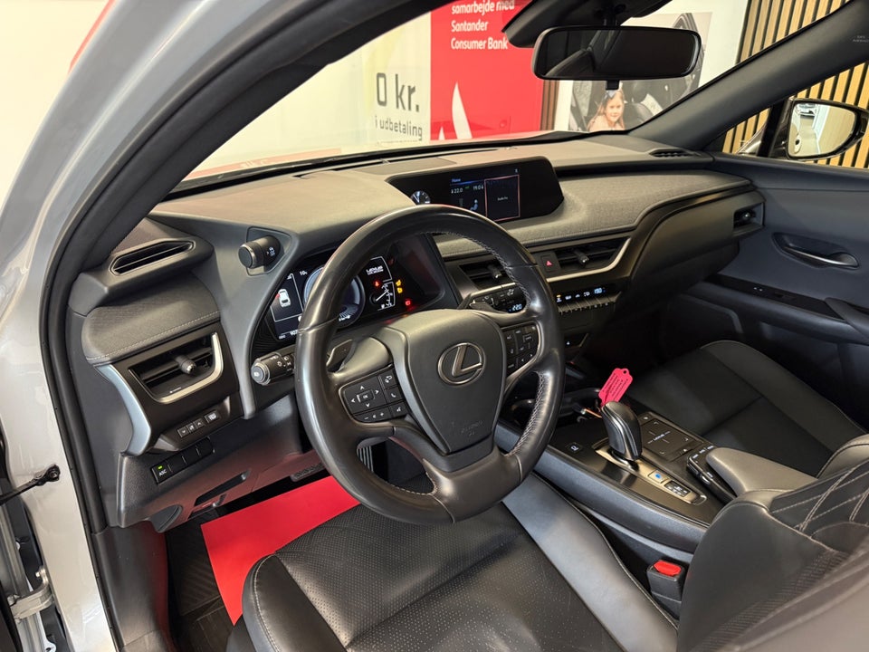 Lexus UX300e Premium 5d