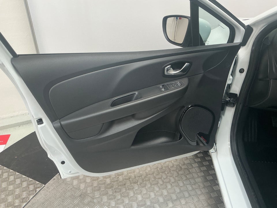 Renault Clio IV 0,9 TCe 90 Zen Sport Tourer 5d