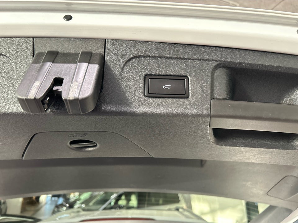 VW Touran 1,5 TSi 150 Highline Family DSG 7prs 5d