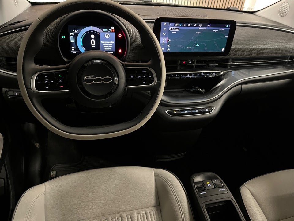 Fiat 500e 42 la Prima 3+1 4d