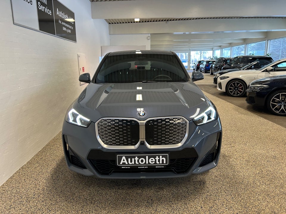 BMW iX1 xDrive30 Fully Charged M-Sport 5d