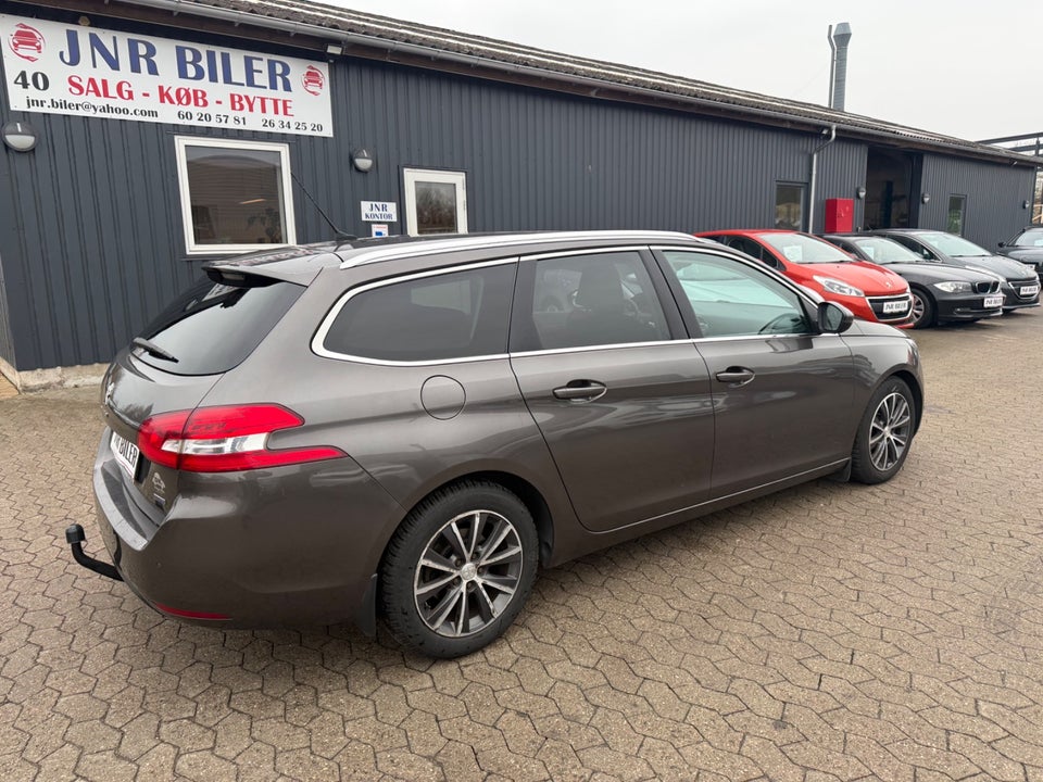 Peugeot 308 1,6 BlueHDi 120 Active SW EAT6 5d