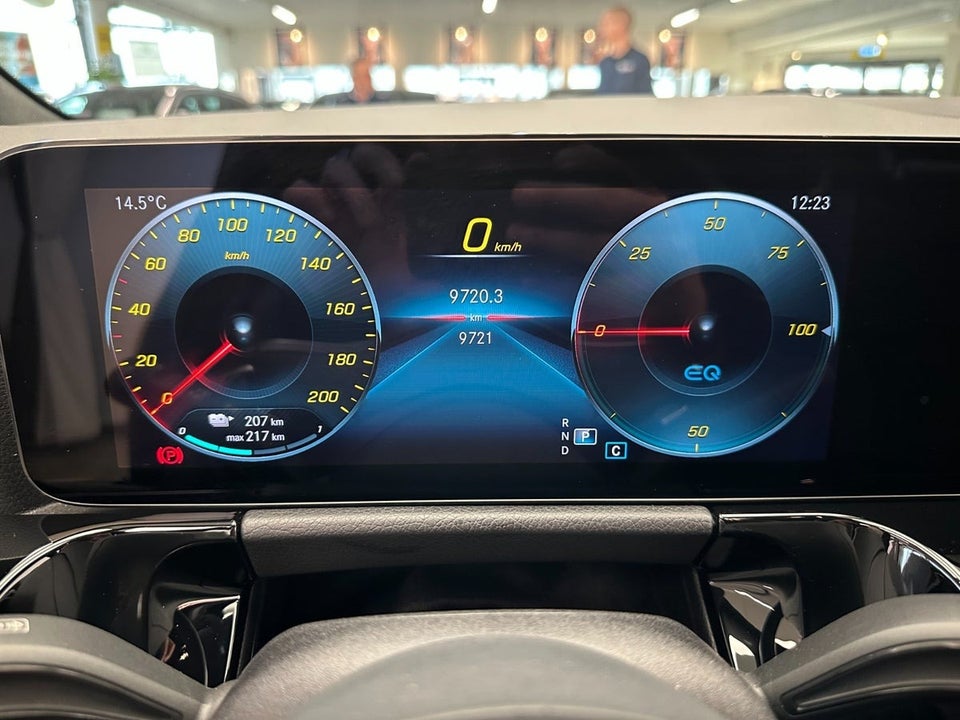 Mercedes EQA350 AMG Line 4Matic 5d