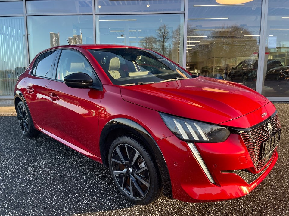 Peugeot e-208 50 GT 5d