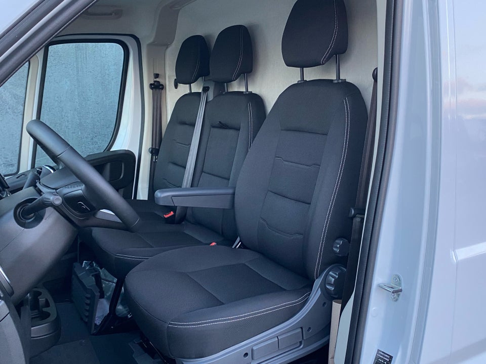 Fiat Ducato 35 Maxi 2,2 MJT 180 Kassevogn L3H2 Pro aut.