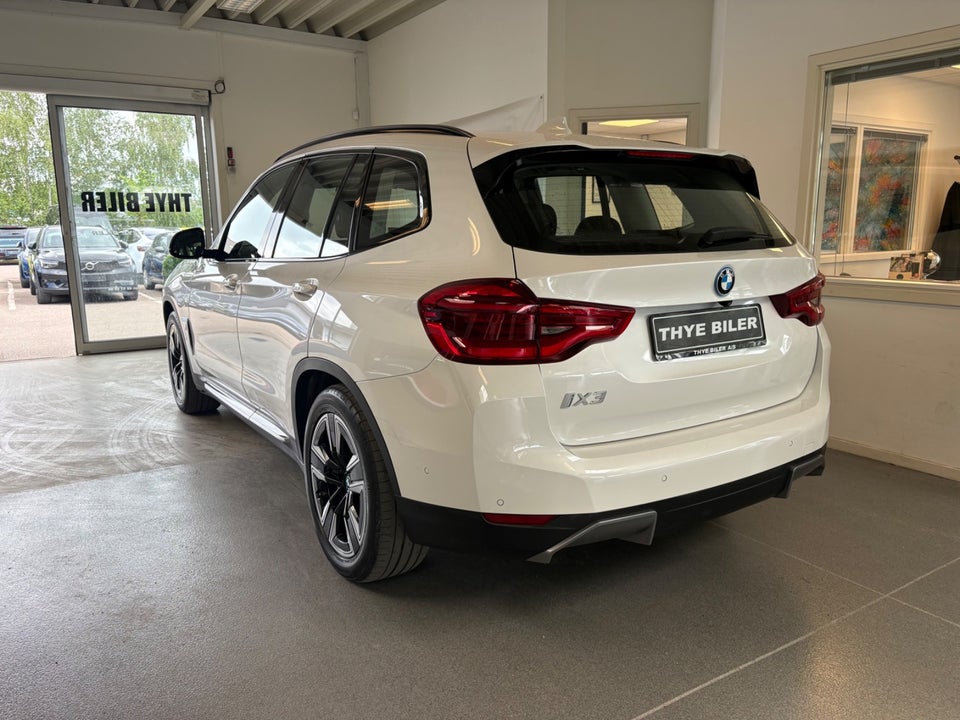 BMW iX3 Charged 5d